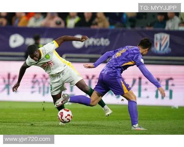 中超激战北京国安迎战河北队争夺胜利荣耀之战