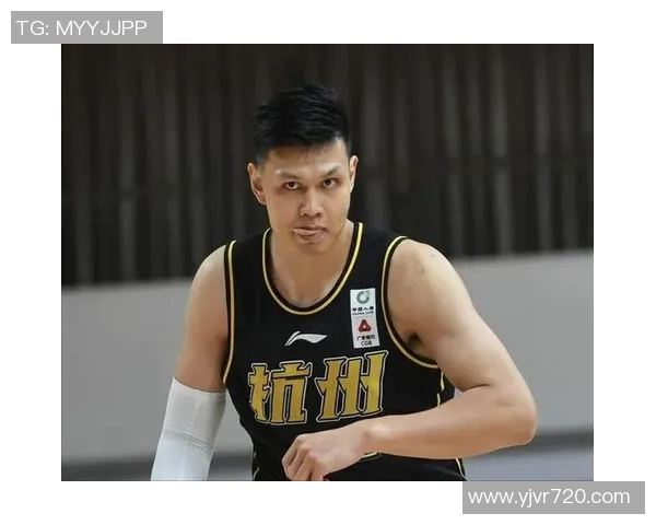 许钟豪的成长之路：从青涩少年到职场精英的蜕变与奋斗